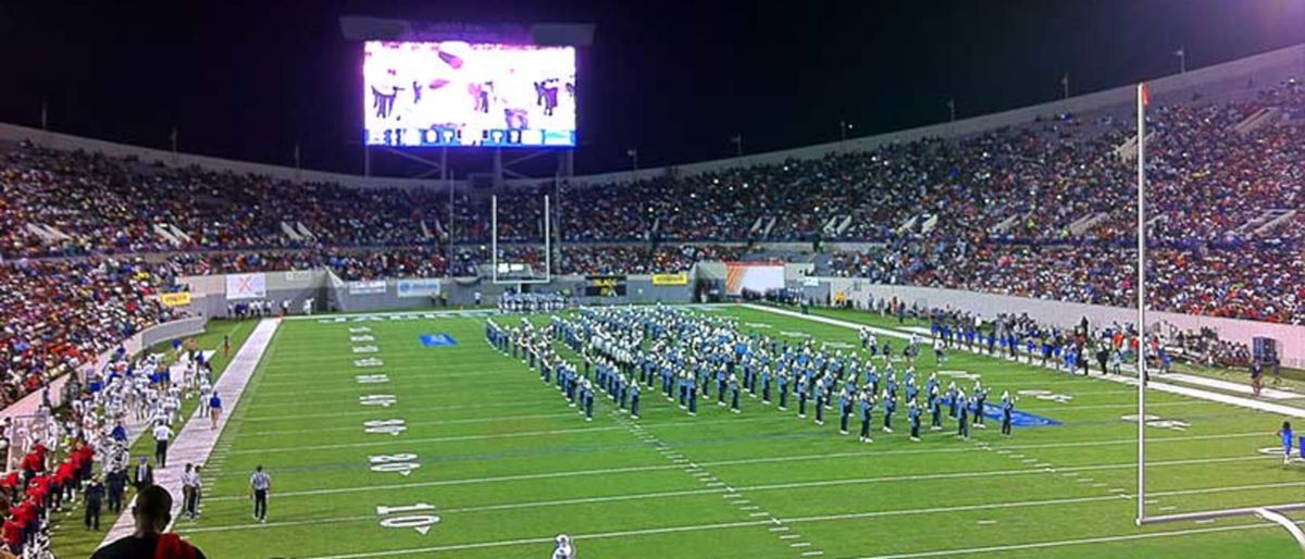 Memphis Tigers at UNC Charlotte 49ers Football at Jerry Richardson Stadium