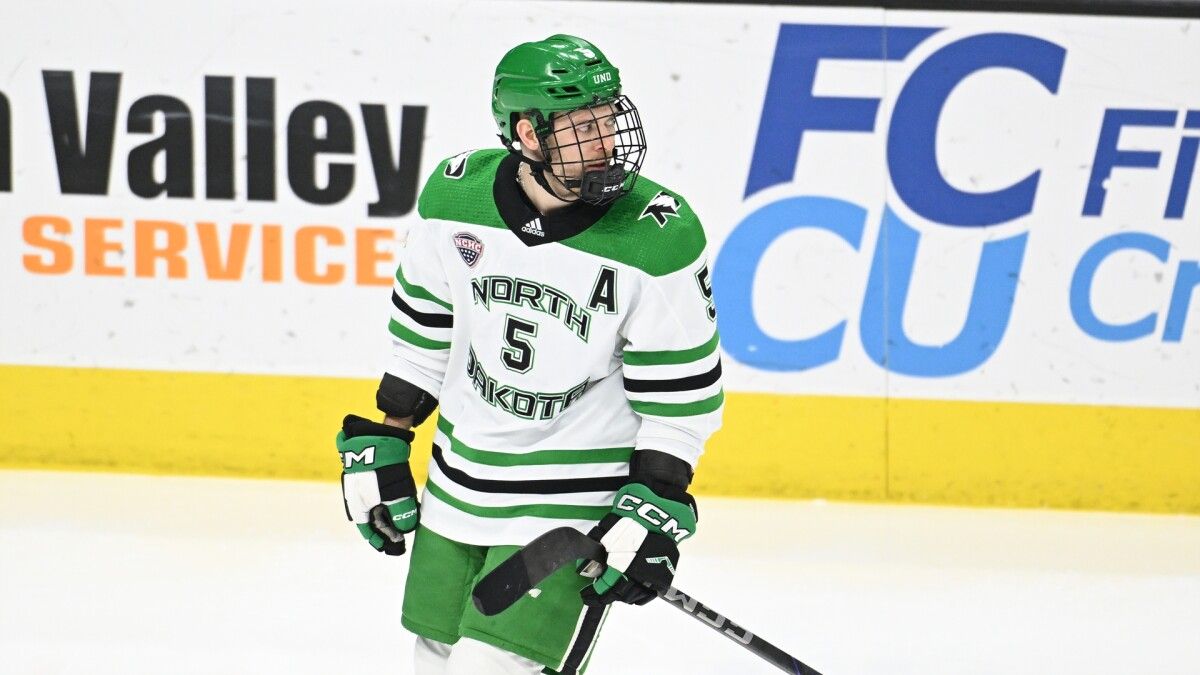 Exhibition: North Dakota Fighting Hawks vs. University of Manitoba Bisons