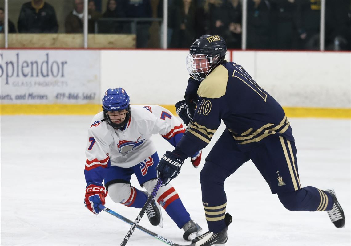 Upper Arlington at St. John's Jesuit Titans Hockey at Huntington Center