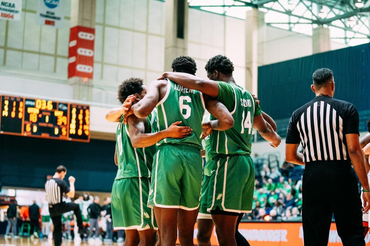 Parking North Texas Mean Green at UTSA Roadrunners Mens Basketball