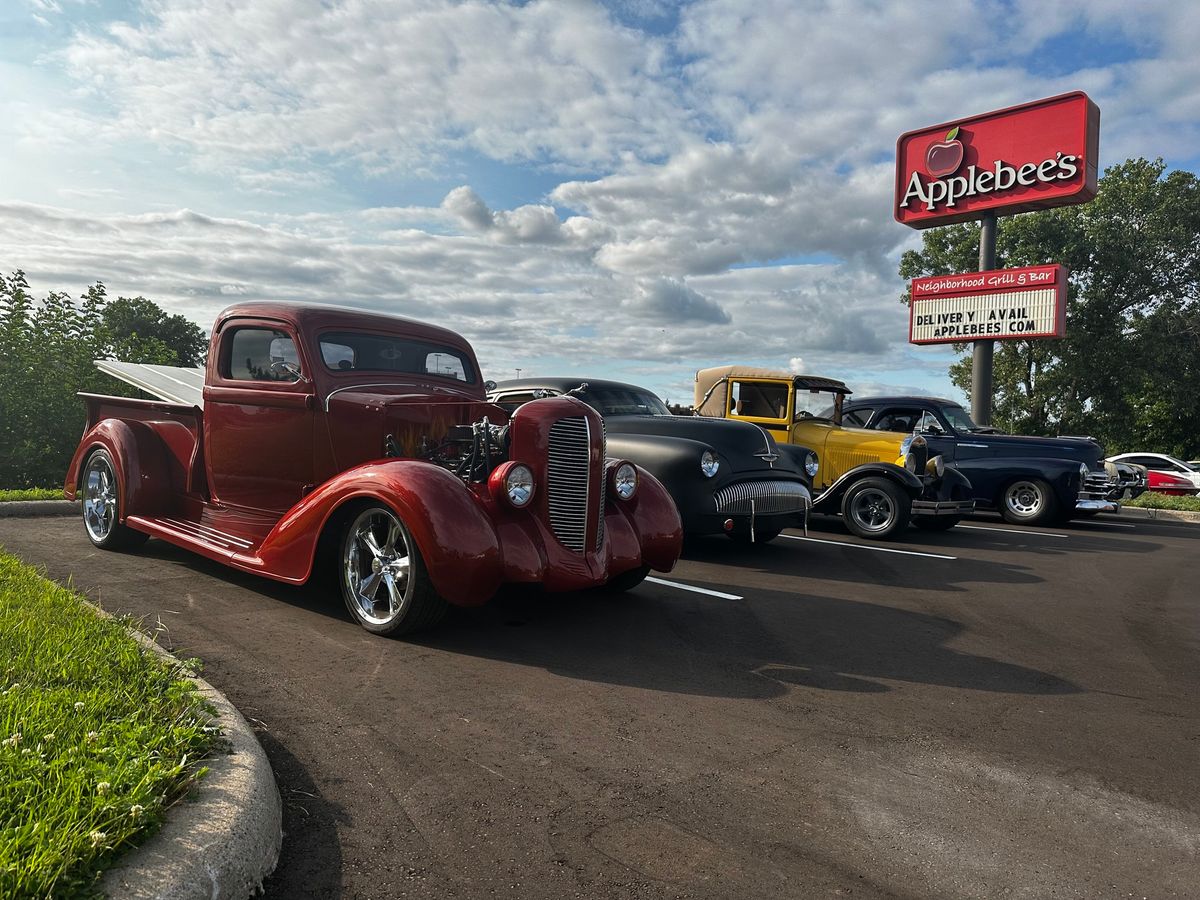 Monday Night Applebees Car Show Eagan Car Club Applebee's Grill