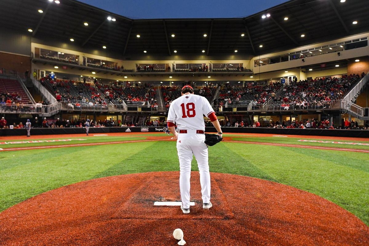 Parking Louisiana Ragin' Cajuns at James Madison Dukes Womens Basketball