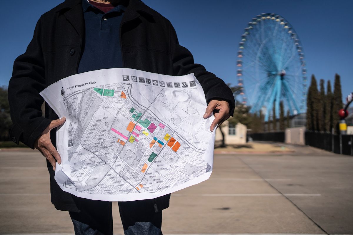 Parking Gentri Christmas - Dallas