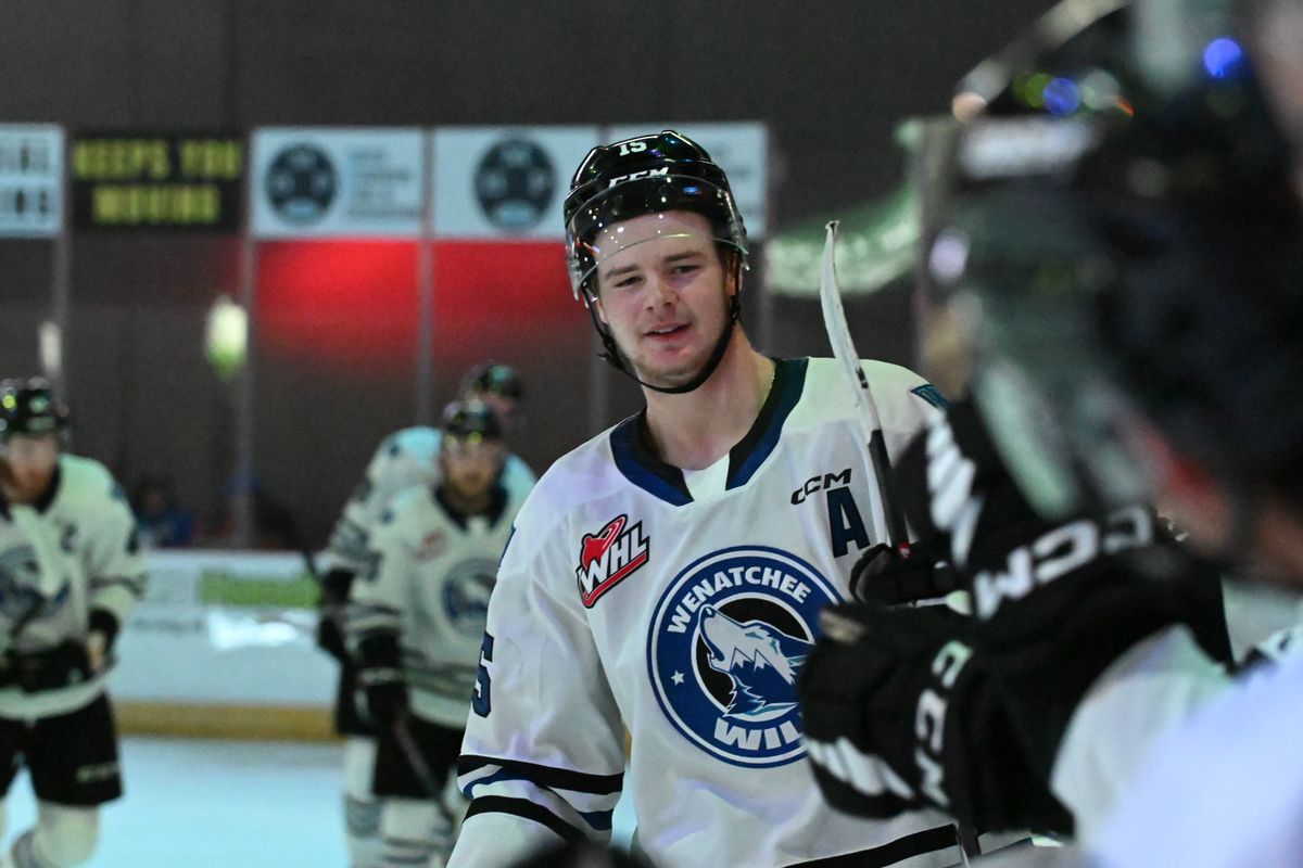 Lethbridge Hurricanes vs. Wenatchee Wild