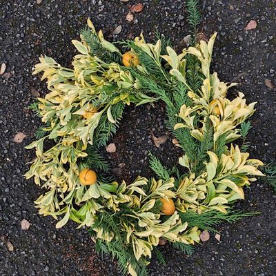 Christmas Wreath or festive table piece Crafting session | Setchell ...