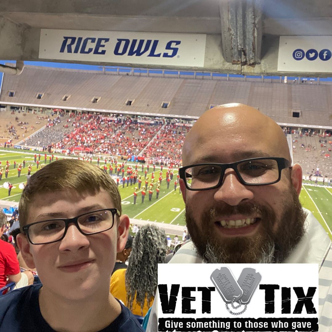 Houston Cougars at Rice Owls Football at Rice Stadium
