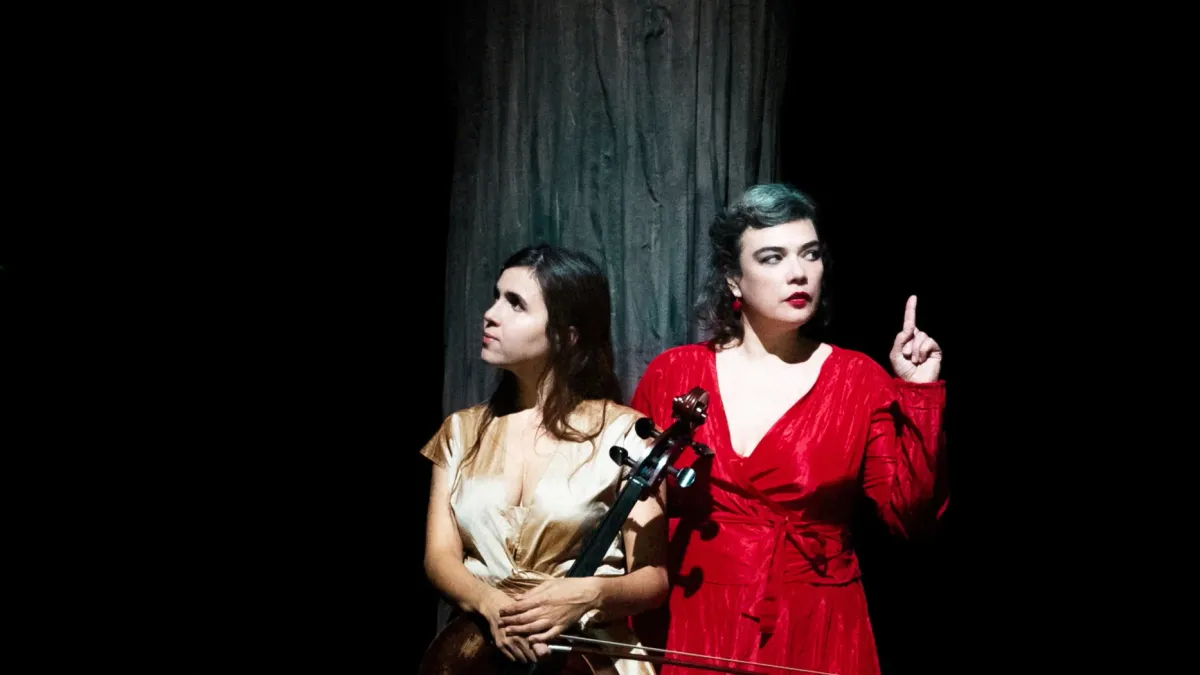 Birds on a Wire, Dom La Nena, Rosemary Standley in VALENCE