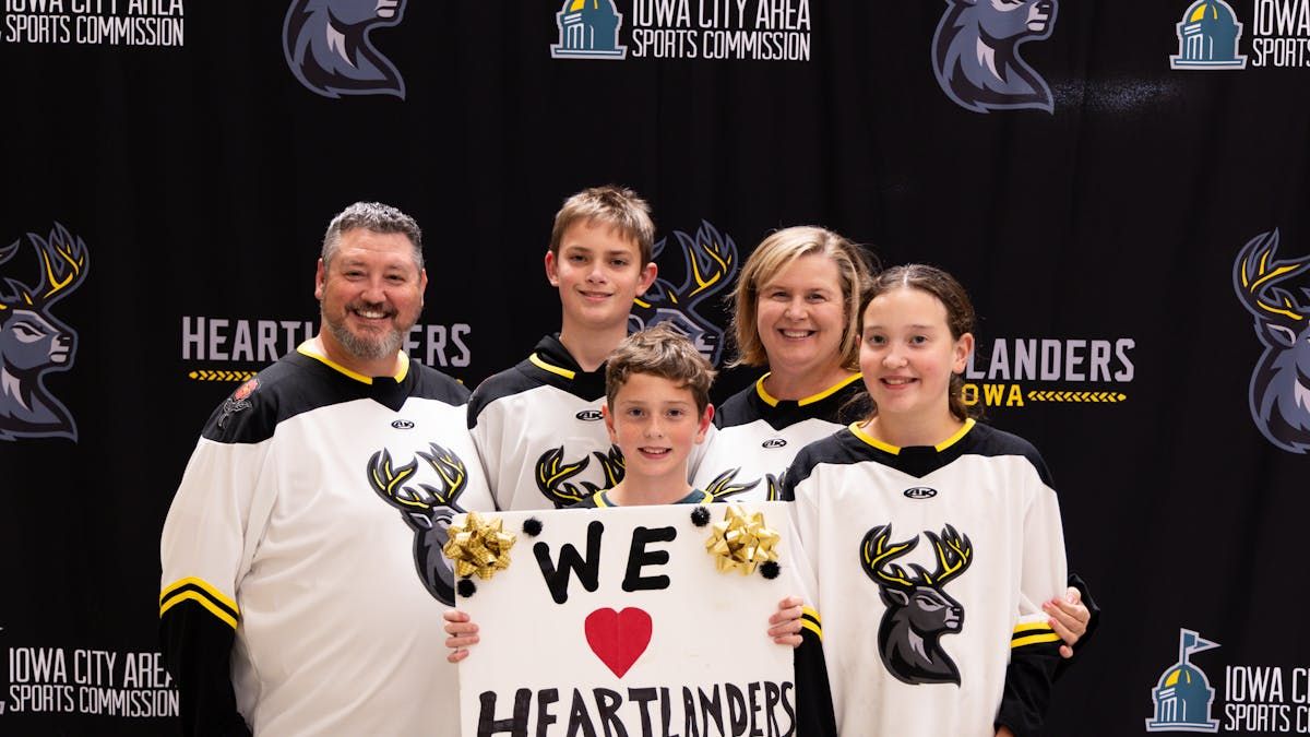 Parking Cincinnati Cyclones at Iowa Heartlanders