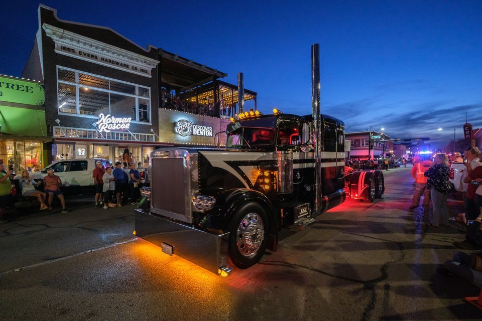 Peterbilt Pride & Class Truck Parade Historical Denton Square