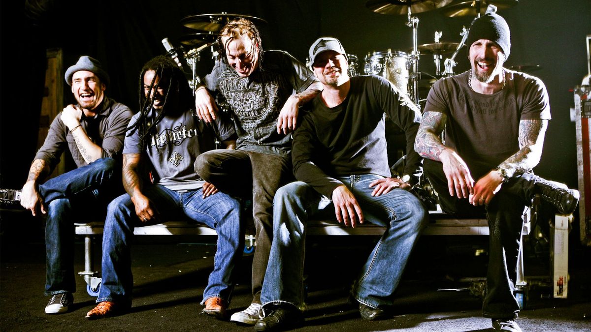 Sevendust with Atreyu