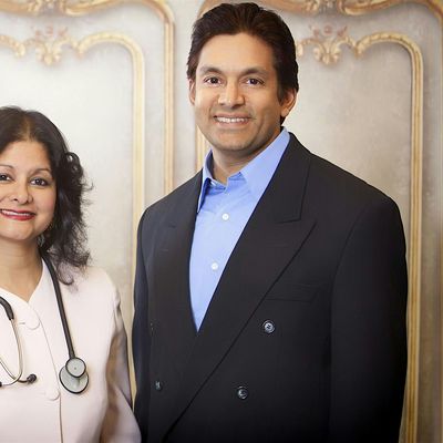 Dr. Roopa Chari & Deepak Chari, MS