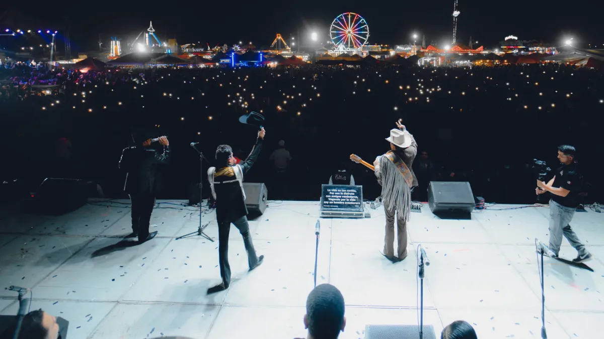 Los Dos Carnales in Indio