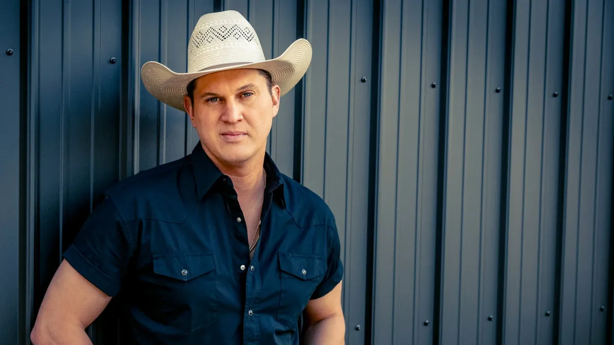 Jon Pardi, Jake Worthington, Colby Acuff in Raleigh