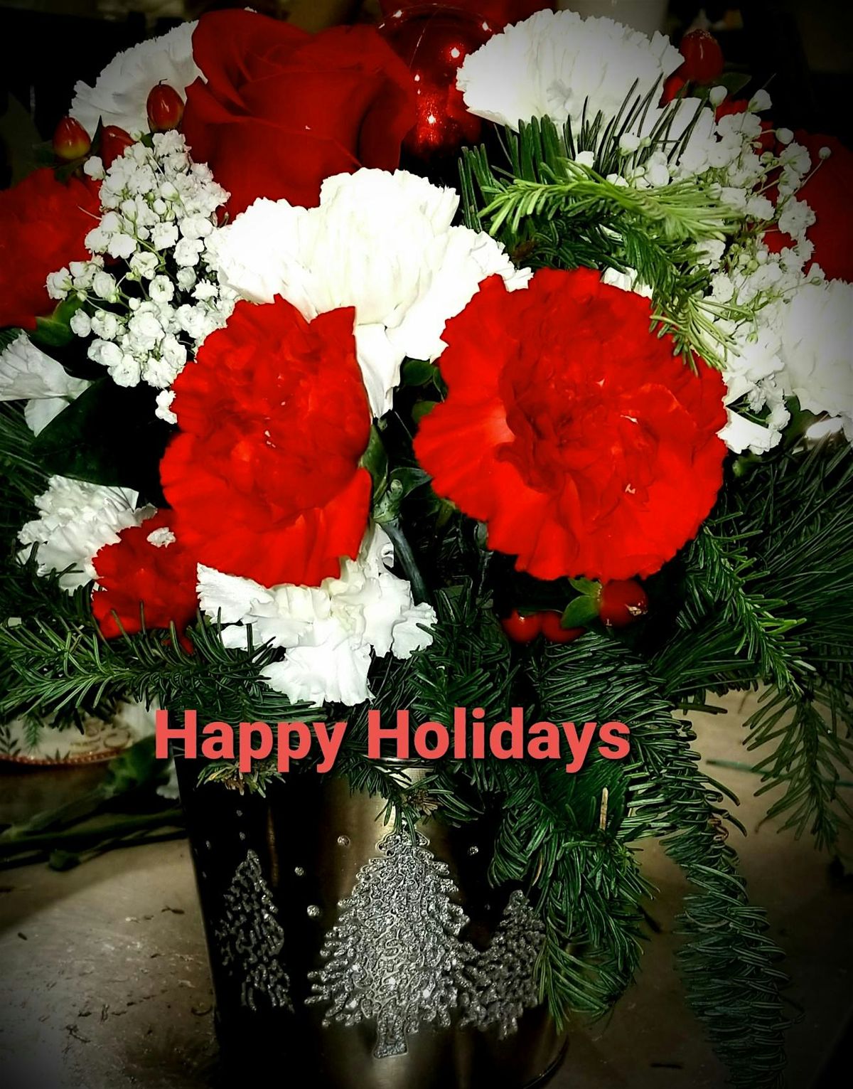 Merry & Bright: Create Your Holiday Centerpiece