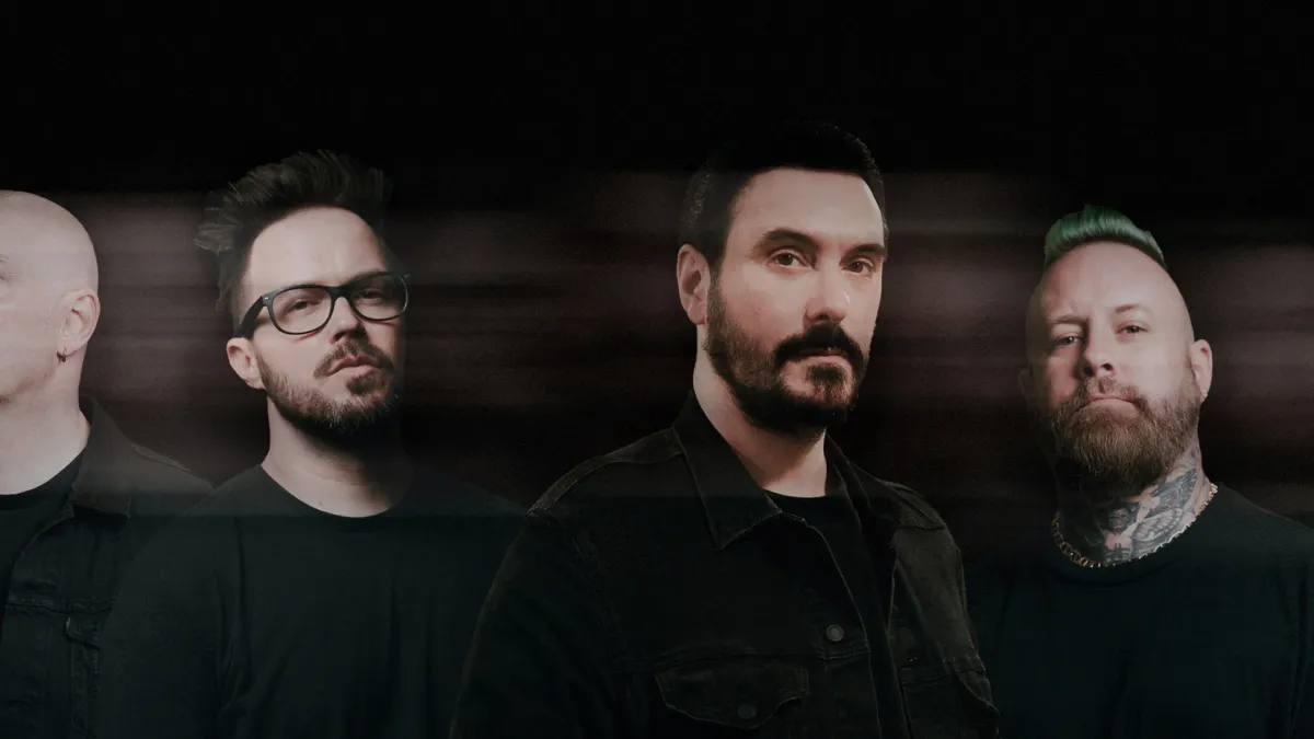 Breaking Benjamin, Three Days Grace, Return to Dust in Mansfield