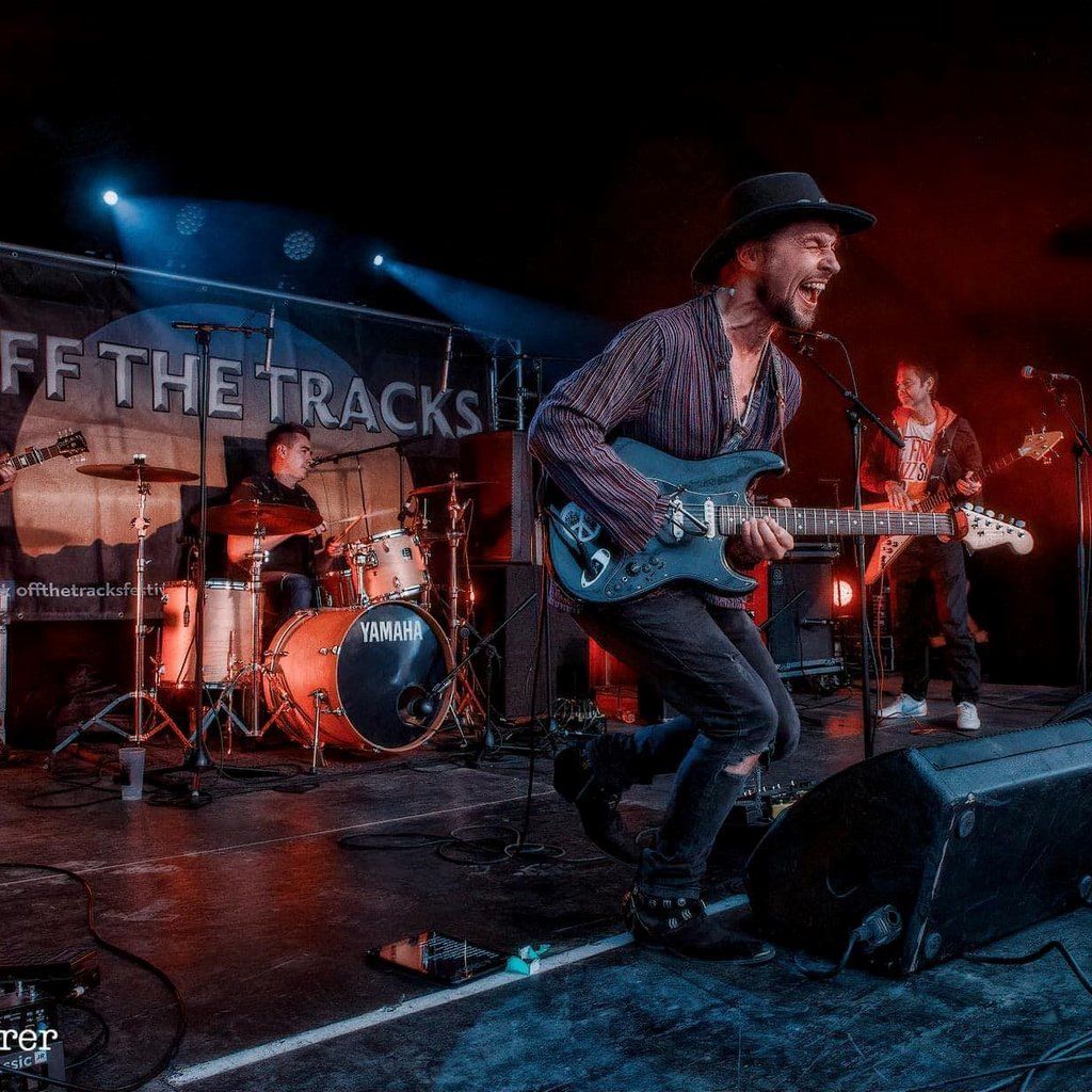 Xander And The Peace Pirates