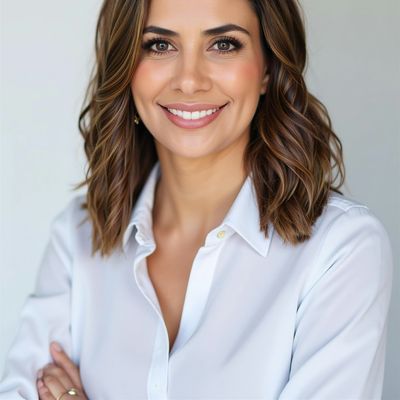 Carolina Banuelos (That Awesome Realtor)