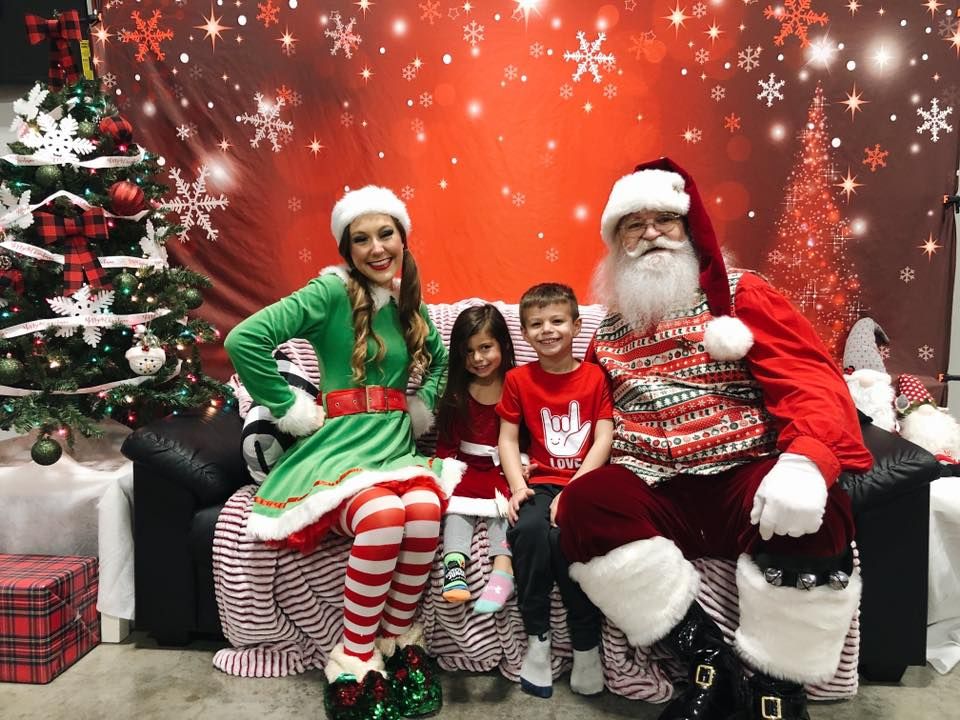 Santa And His Helper Elf Visit Breakaway 2022 Breakaway Indoor