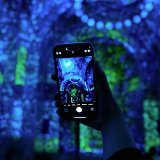 Enlightenment: En imponerande ljusshow i Spegelsalen Br\u00f6llopslokaler Malm\u00f6