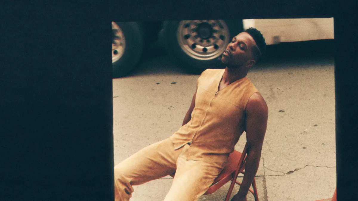 Leslie Odom Jr. in Bloomington