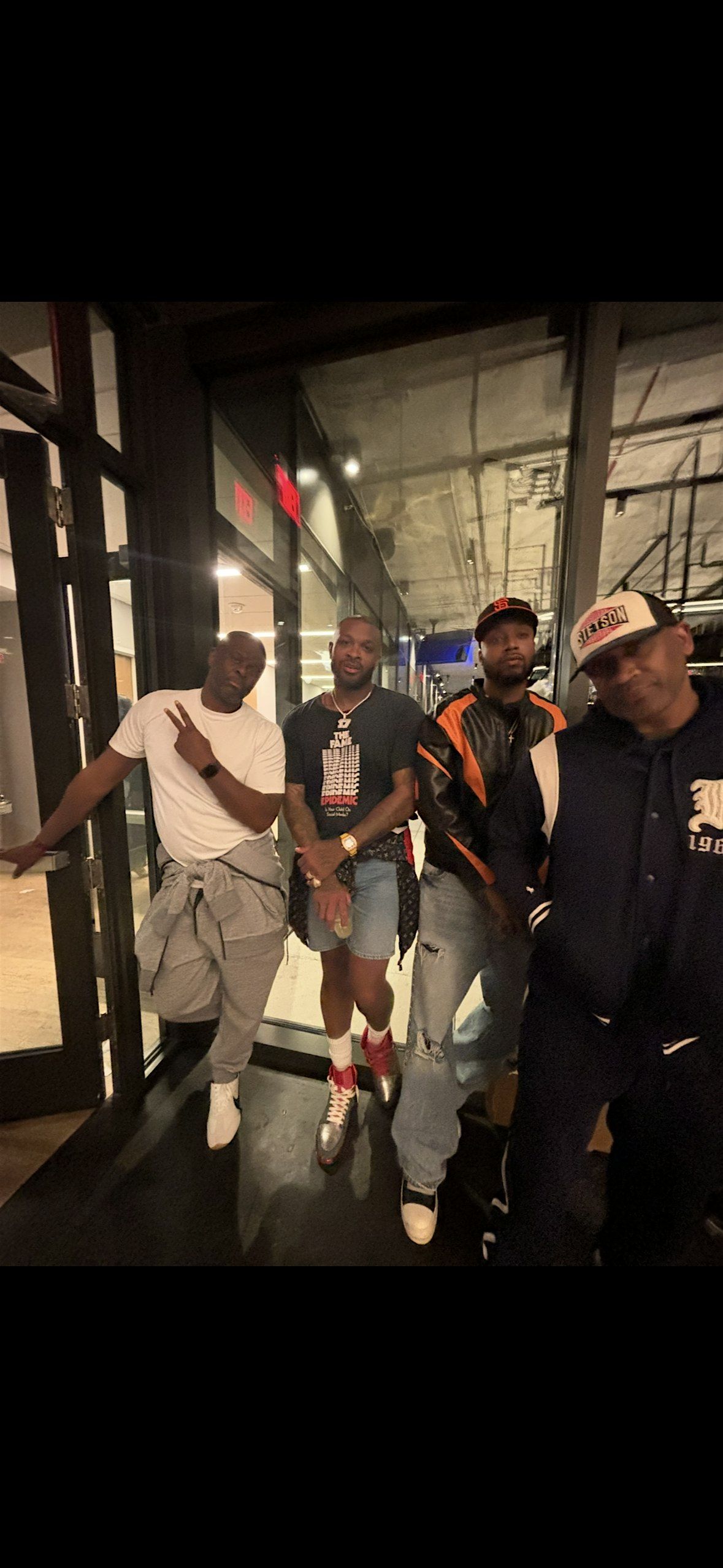 25+ Loop on Sunday Friends & Family