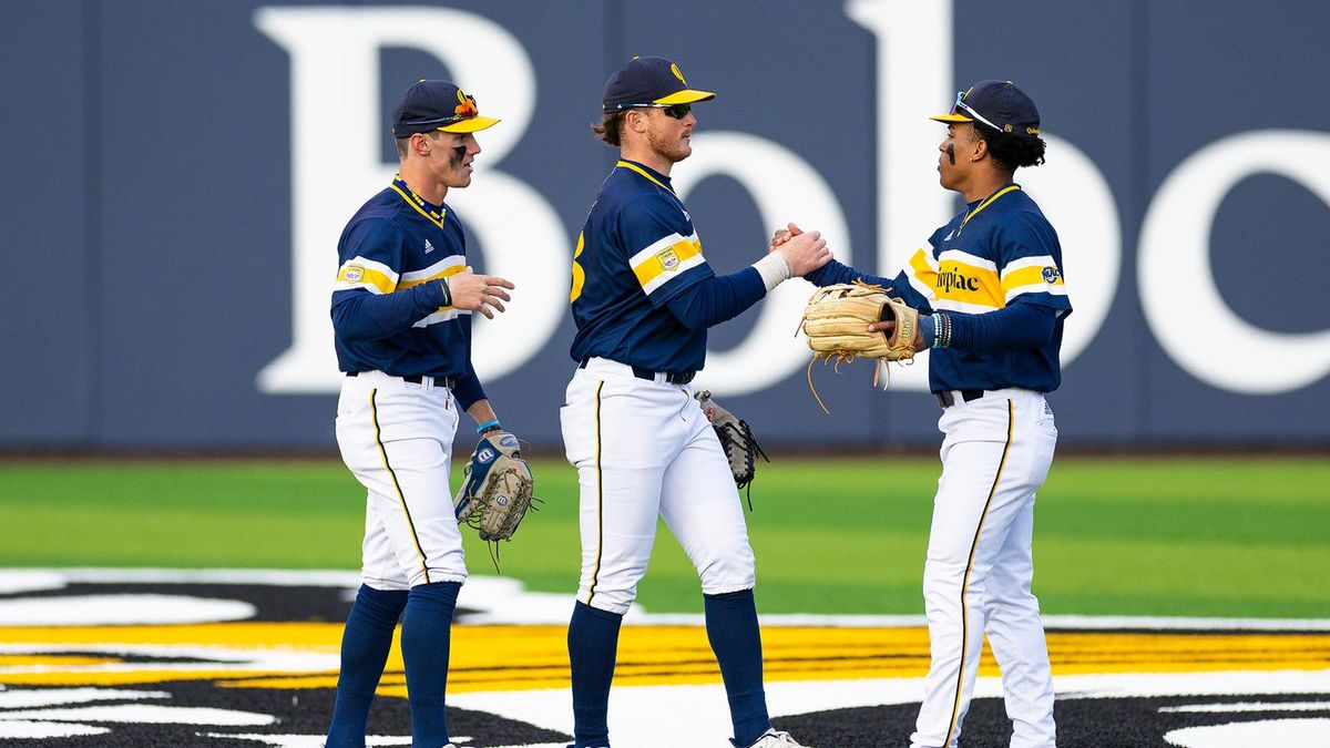 Parking Canisius Golden Griffins at Quinnipiac Bobcats Mens Basketball