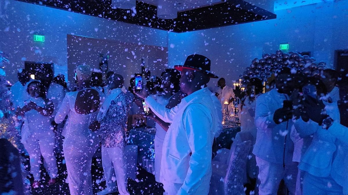 Copy of A Couples Christmas Date Night Experience