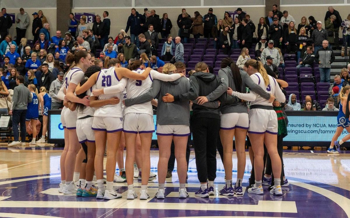 Crown College Polars at St. Thomas Tommies Womens Basketball