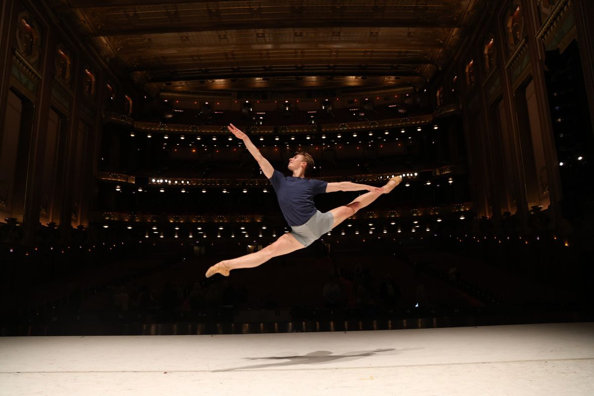 Joffrey Ballet - Eugene Onegin