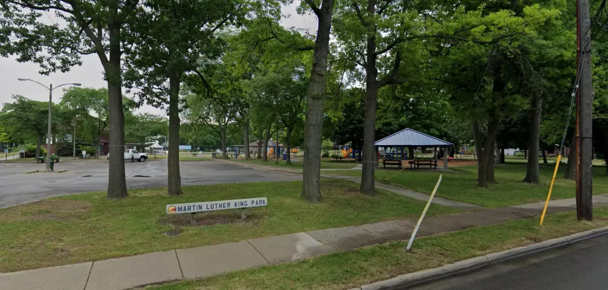 Parking La Dispute (17+)