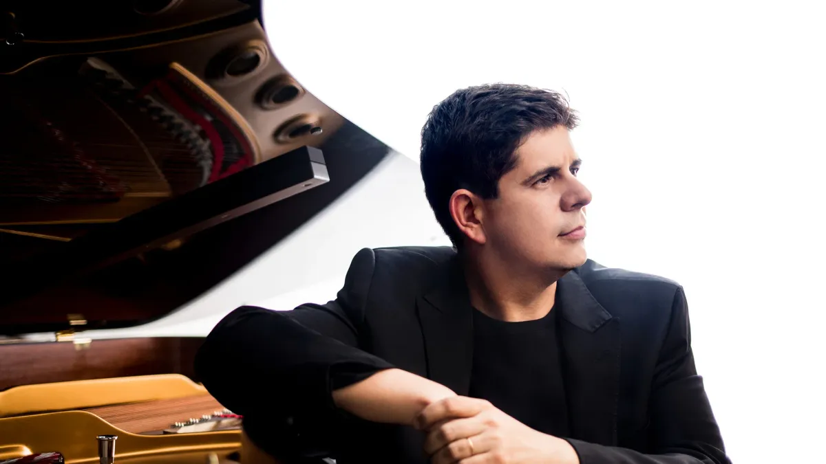 Javier Perianes in Valencia