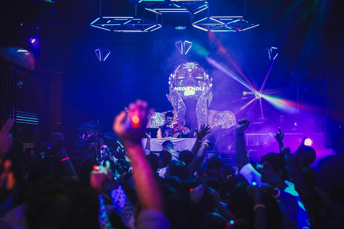 DESI RAVE \u2013 Bollywood GLOW Party \u2013 DJ Prashant & DJ Anjna | San Diego