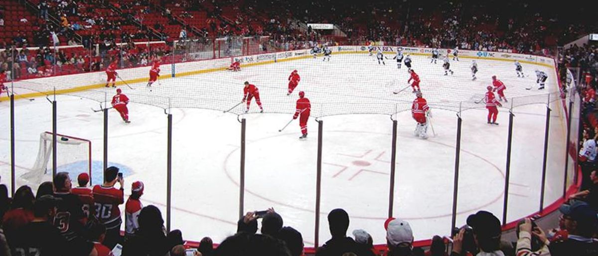 Carolina Hurricanes at Chicago Blackhawks Tickets