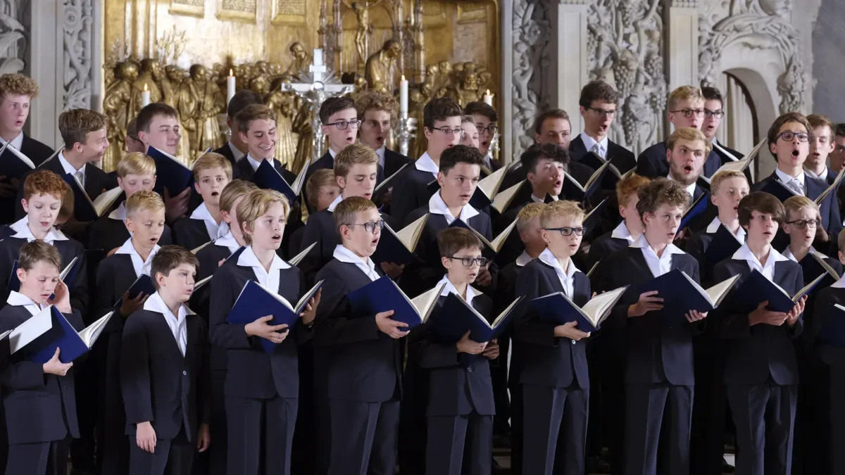 Dresdner Kreuzchor, Alisa Weilerstein, Camille Thomas, Christian Polt\u00e9ra, Daniel M\u00fcller-Schott, Edgar Moreau, Jan Vogler, Marie-Elisabeth Hecker in DRESDEN