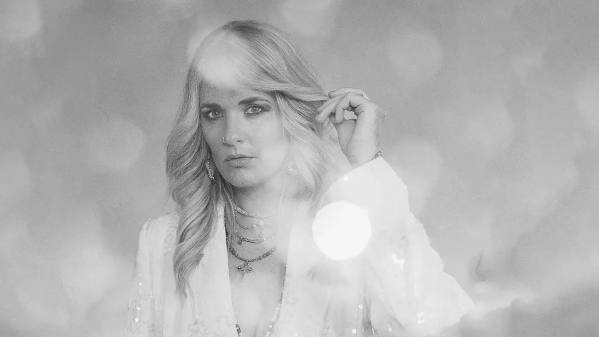 Elles Bailey in ASCHAFFENBURG