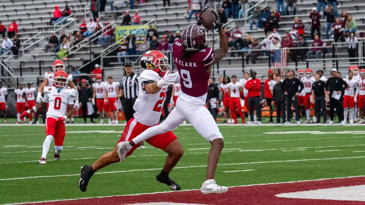 Parking Southern Illinois Salukis at Youngstown State Penguins Football