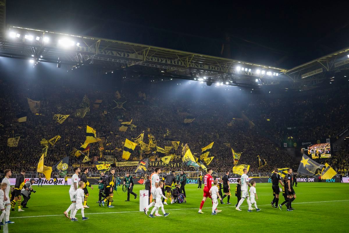 Borussia Dortmund vs SV Werder Bremen at Signal Iduna Park - Westfalenstadion