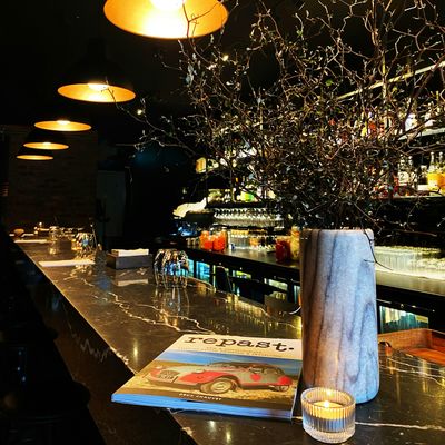 F\u00fa Cocktail & Wine Bar