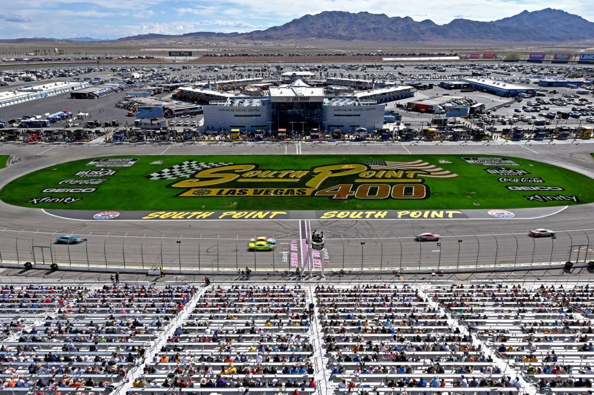 Parking NASCAR Cup Series at Las Vegas Motor Speedway Fall Race