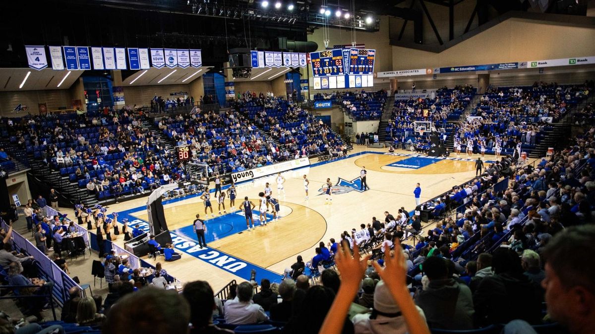 Parking UNC Asheville Bulldogs at Longwood Lancers Mens Basketball