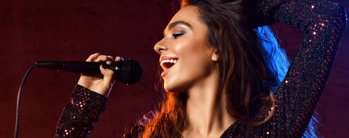 Kenny Metcalf As Elton