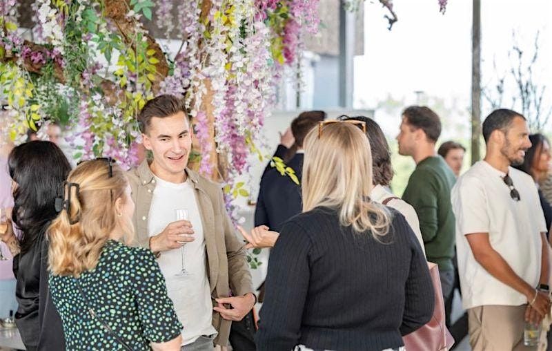 Miami Tech Startups, Investors, Innovators Networking with Elevator Pitch