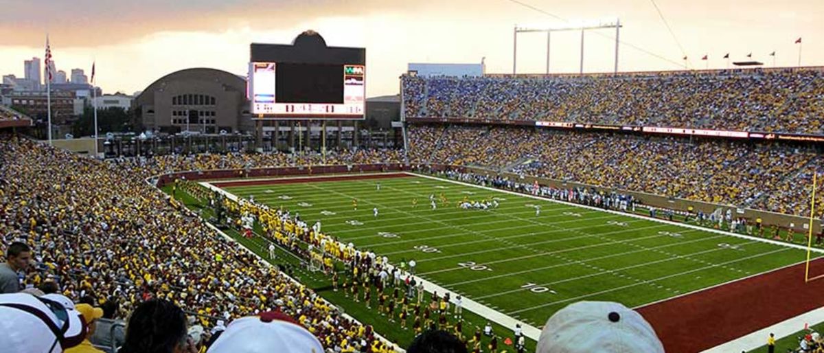 Minnesota Golden Gophers at Northwestern Wildcats Football