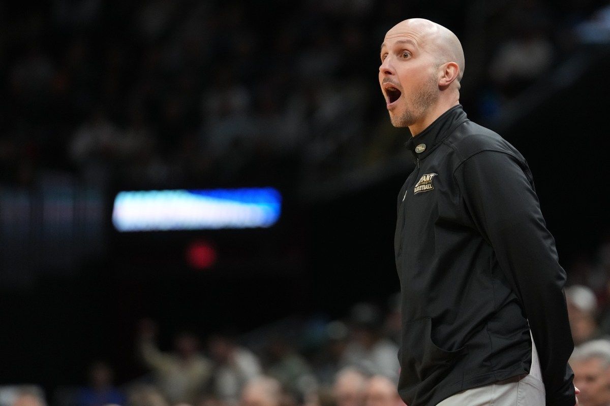 Bryant Bulldogs at Virginia Tech Hokies Mens Basketball
