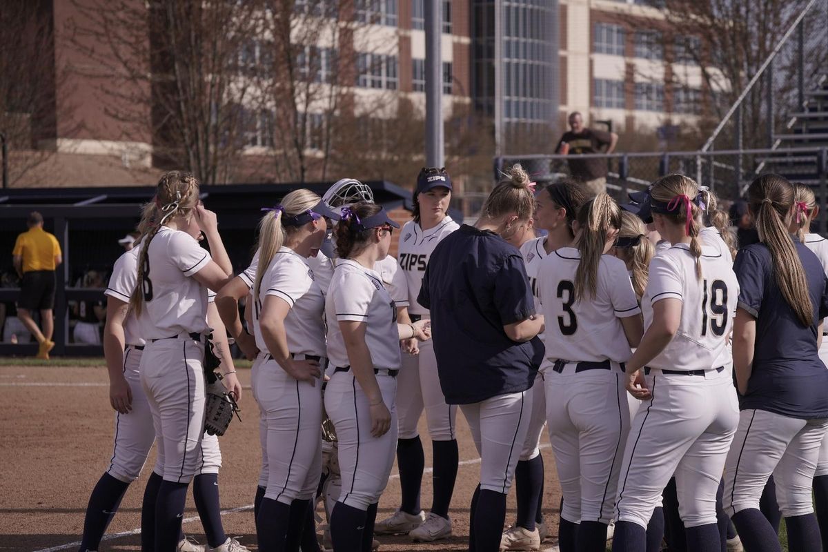Parking Akron Zips at Western Michigan Broncos Womens Basketball