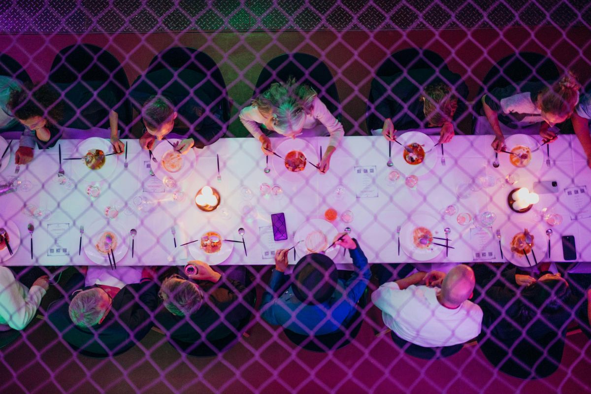 THE KNAST \u2013 Silvester Edition \u2013 Dinner im Zellentrakt