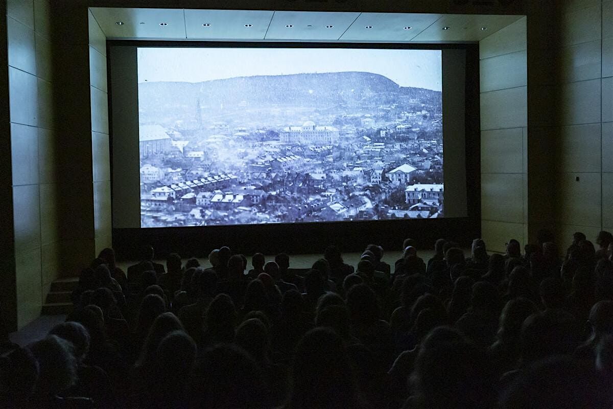 Visites du premier dimanche du mois \/ First Sunday of the Month Tours