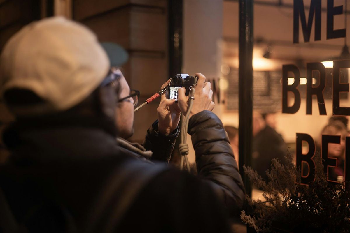 Festive Street Walk: Light to Dark in Cambridge