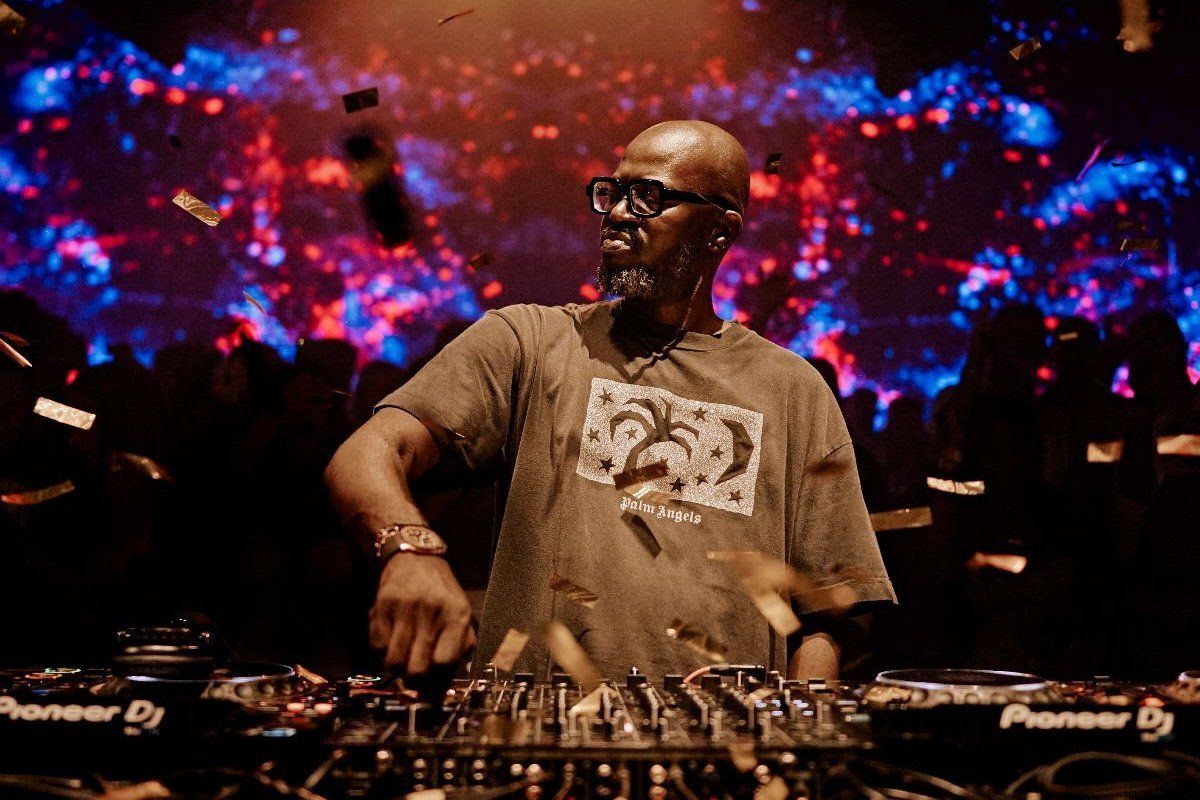 Black Coffee at The JunkYard