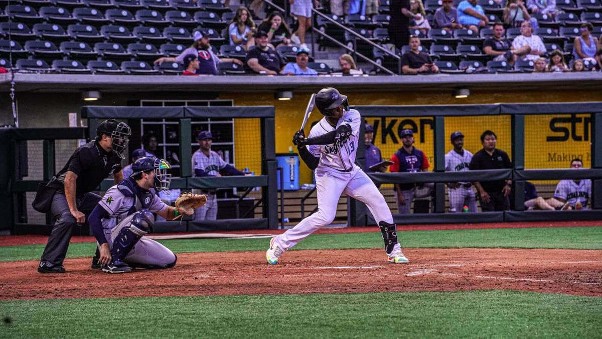 Beloit Sky Carp at Fort Wayne TinCaps
